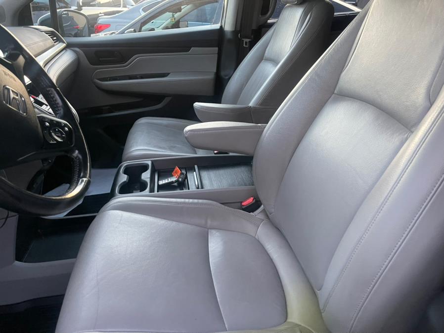 2018 Honda Odyssey EX-L w/Navi/RES Auto, available for sale in Brooklyn, New York | Brooklyn Auto Mall LLC. Brooklyn, New York