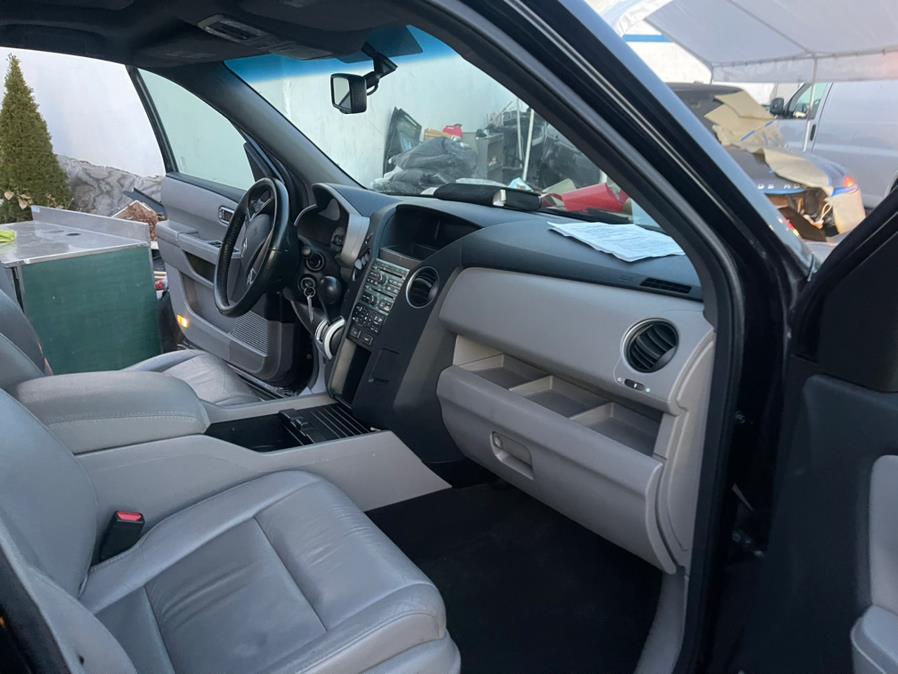 2011 Honda Pilot 4WD 4dr EX-L w/RES, available for sale in Brooklyn, New York | Brooklyn Auto Mall LLC. Brooklyn, New York 2011 Honda Pilot 4WD 4dr EX-L w/RES, available for sale in Brooklyn, New York | Brooklyn Auto Mall LLC. Brooklyn, New York