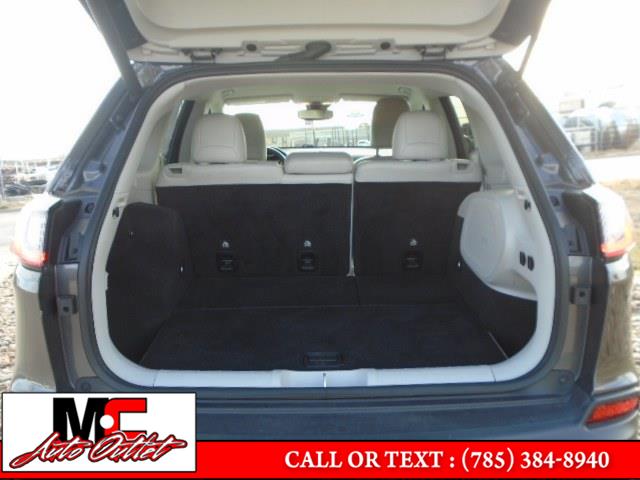 2020 Jeep Cherokee Limited 4x4, available for sale in Colby, Kansas | M C Auto Outlet Inc. Colby, Kansas 2020 Jeep Cherokee Limited 4x4, available for sale in Colby, Kansas | M C Auto Outlet Inc. Colby, Kansas