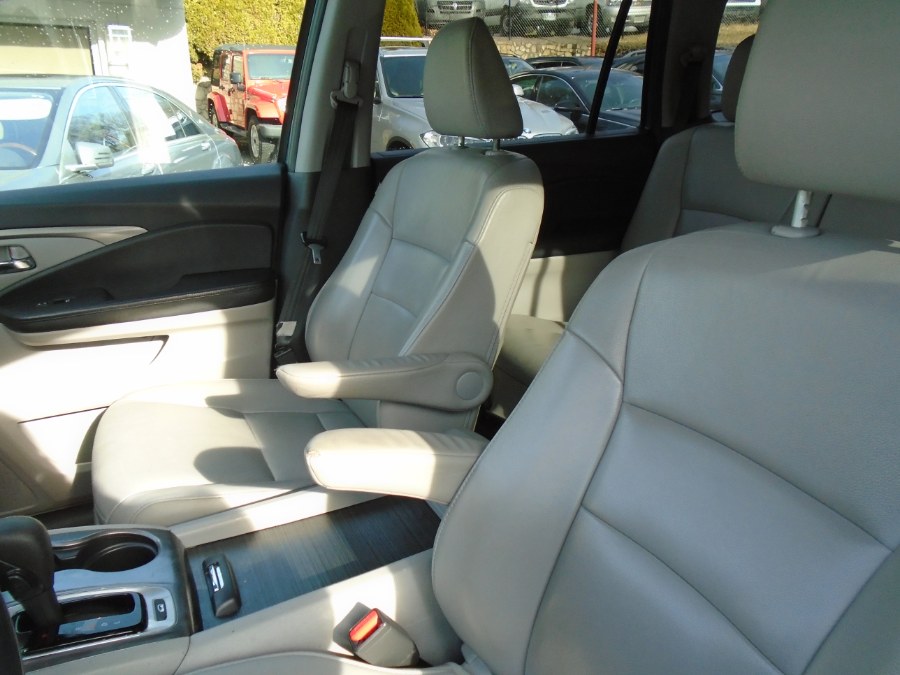 2016 Honda Pilot AWD 4dr EX-L, available for sale in Waterbury, Connecticut | Jim Juliani Motors. Waterbury, Connecticut 2016 Honda Pilot AWD 4dr EX-L, available for sale in Waterbury, Connecticut | Jim Juliani Motors. Waterbury, Connecticut