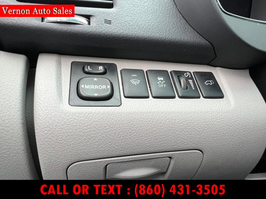 2012 Toyota Highlander FWD 4dr V6 Limited (Natl), available for sale in Manchester, Connecticut | Vernon Auto Sale & Service. Manchester, Connecticut 2012 Toyota Highlander FWD 4dr V6 Limited (Natl), available for sale in Manchester, Connecticut | Vernon Auto Sale & Service. Manchester, Connecticut
