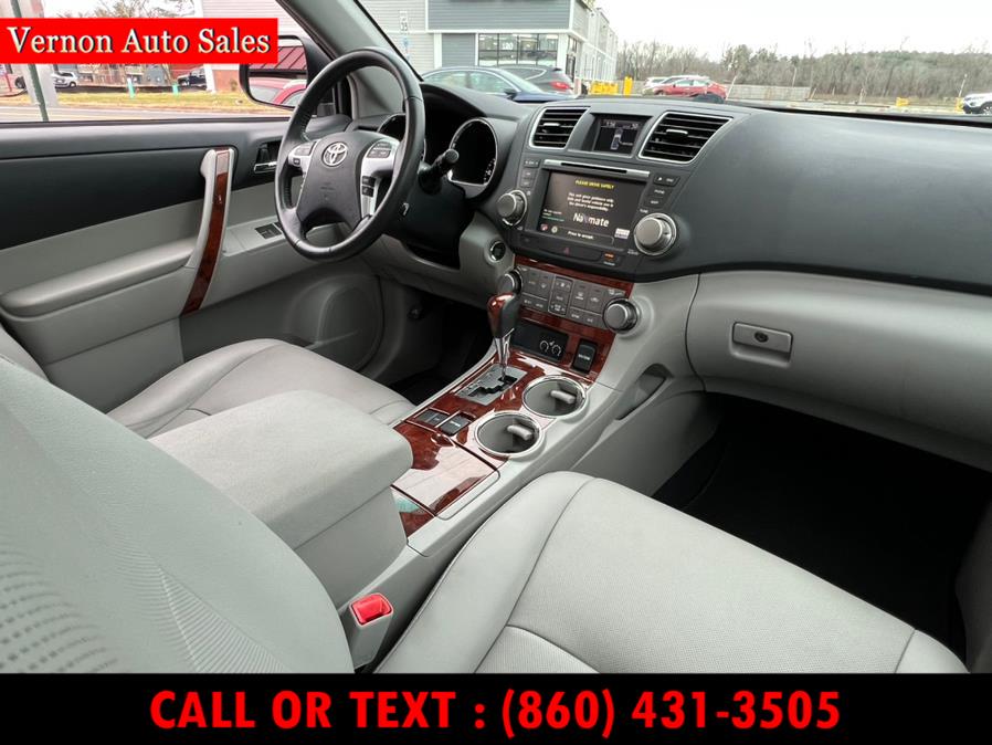 2012 Toyota Highlander FWD 4dr V6 Limited (Natl), available for sale in Manchester, Connecticut | Vernon Auto Sale & Service. Manchester, Connecticut 2012 Toyota Highlander FWD 4dr V6 Limited (Natl), available for sale in Manchester, Connecticut | Vernon Auto Sale & Service. Manchester, Connecticut