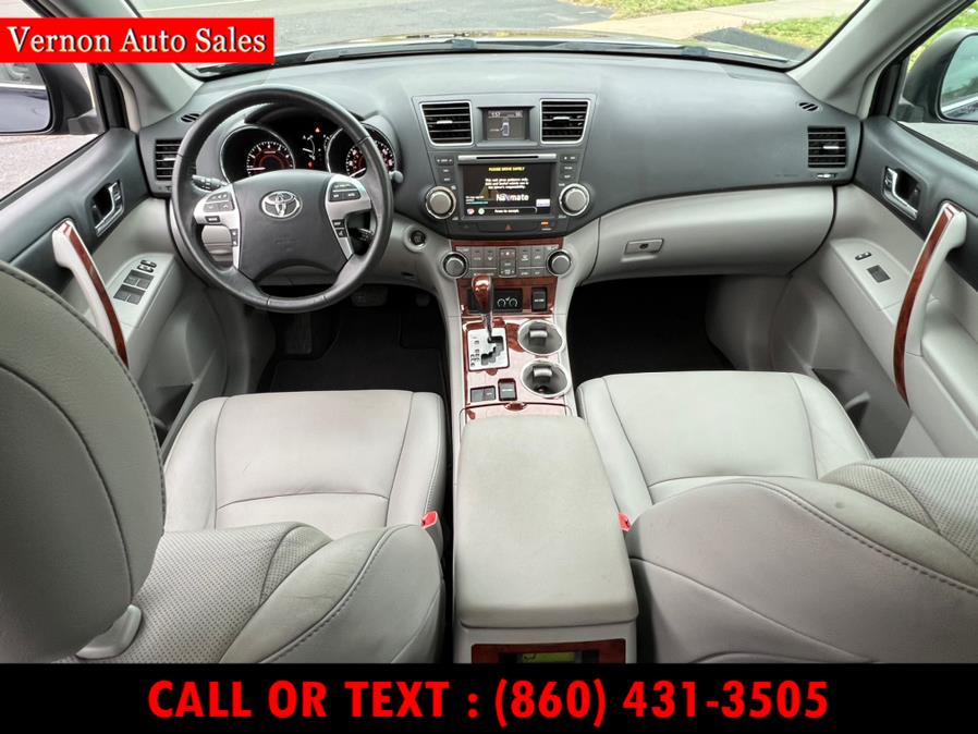 2012 Toyota Highlander FWD 4dr V6 Limited (Natl), available for sale in Manchester, Connecticut | Vernon Auto Sale & Service. Manchester, Connecticut 2012 Toyota Highlander FWD 4dr V6 Limited (Natl), available for sale in Manchester, Connecticut | Vernon Auto Sale & Service. Manchester, Connecticut