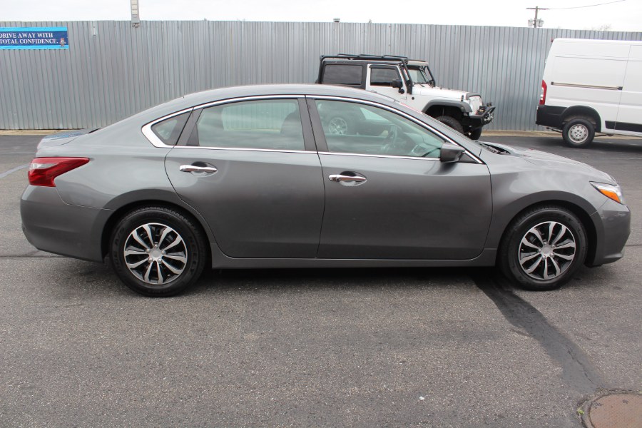 2018 Nissan Altima 2.5 S Sedan, available for sale in Deer Park, New York | Car Tec Enterprise Leasing & Sales LLC. Deer Park, New York 2018 Nissan Altima 2.5 S Sedan, available for sale in Deer Park, New York | Car Tec Enterprise Leasing & Sales LLC. Deer Park, New York