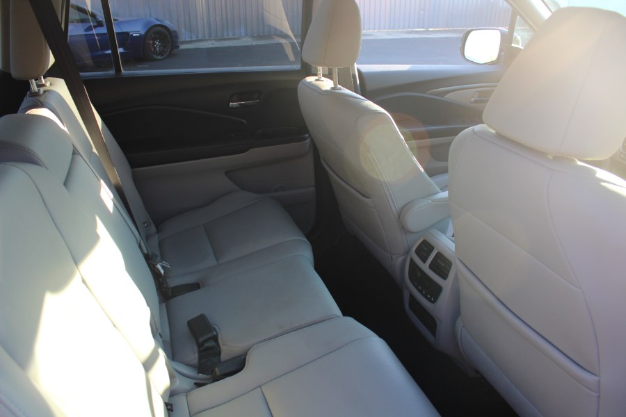 2018 Honda Pilot EX-L w/Navigation AWD, available for sale in Deer Park, New York | Car Tec Enterprise Leasing & Sales LLC. Deer Park, New York 2018 Honda Pilot EX-L w/Navigation AWD, available for sale in Deer Park, New York | Car Tec Enterprise Leasing & Sales LLC. Deer Park, New York