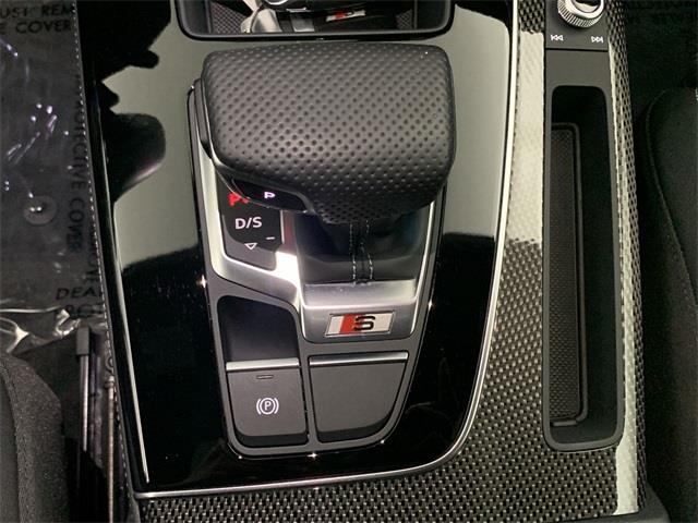 2022 Audi SQ5 Prestige photo