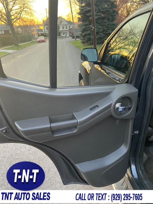 2012 Nissan Xterra 4WD 4dr Auto Pro-4X, available for sale in Bronx, New York | TNT Auto Sales USA inc. Bronx, New York 2012 Nissan Xterra 4WD 4dr Auto Pro-4X, available for sale in Bronx, New York | TNT Auto Sales USA inc. Bronx, New York