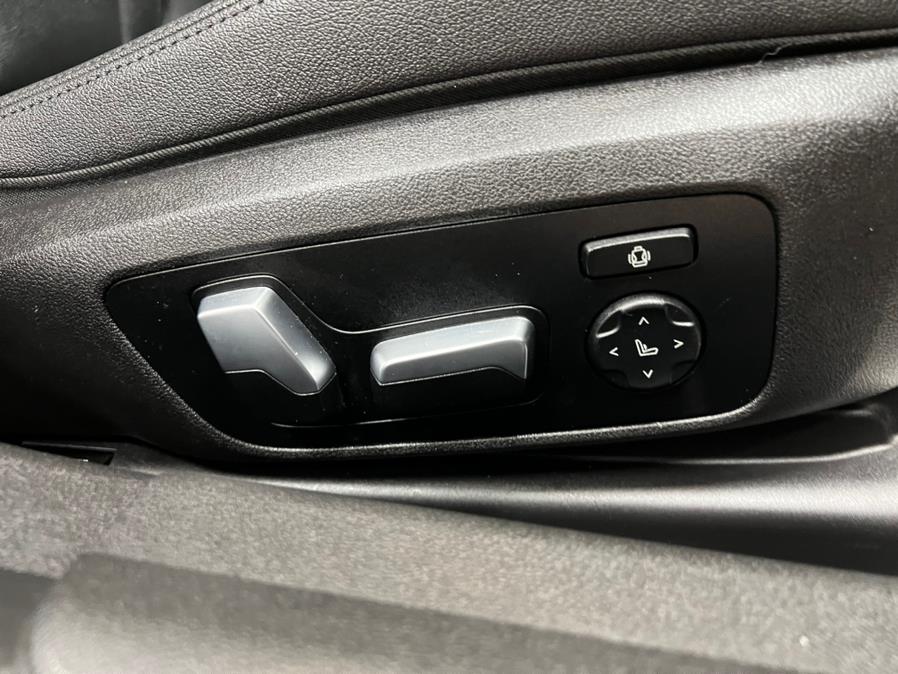 Used BMW 3 Series 330i xDrive Sedan North America 2020 | Power Motors East. Massapequa Park, New York Used BMW 3 Series 330i xDrive Sedan North America 2020 | Power Motors East. Massapequa Park, New York
