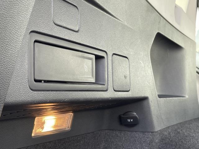 2018 Volkswagen Tiguan 2.0T SEL, available for sale in Brookfield, Connecticut | Blasius Federal Road. Brookfield, Connecticut 2018 Volkswagen Tiguan 2.0T SEL, available for sale in Brookfield, Connecticut | Blasius Federal Road. Brookfield, Connecticut