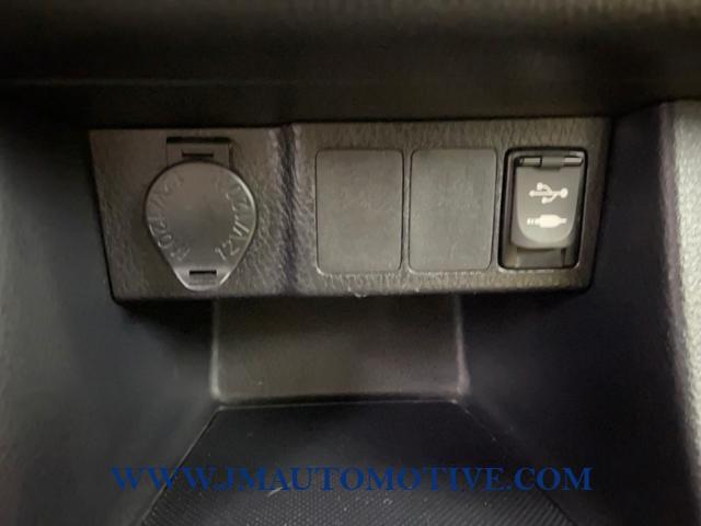 2017 Toyota Corolla LE CVT, available for sale in Naugatuck, Connecticut | J&M Automotive Sls&Svc LLC. Naugatuck, Connecticut 2017 Toyota Corolla LE CVT, available for sale in Naugatuck, Connecticut | J&M Automotive Sls&Svc LLC. Naugatuck, Connecticut