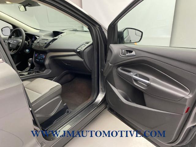 2017 Ford Escape SE FWD, available for sale in Naugatuck, Connecticut | J&M Automotive Sls&Svc LLC. Naugatuck, Connecticut 2017 Ford Escape SE FWD, available for sale in Naugatuck, Connecticut | J&M Automotive Sls&Svc LLC. Naugatuck, Connecticut