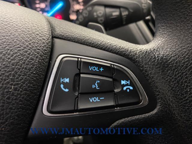 2017 Ford Escape SE FWD, available for sale in Naugatuck, Connecticut | J&M Automotive Sls&Svc LLC. Naugatuck, Connecticut 2017 Ford Escape SE FWD, available for sale in Naugatuck, Connecticut | J&M Automotive Sls&Svc LLC. Naugatuck, Connecticut