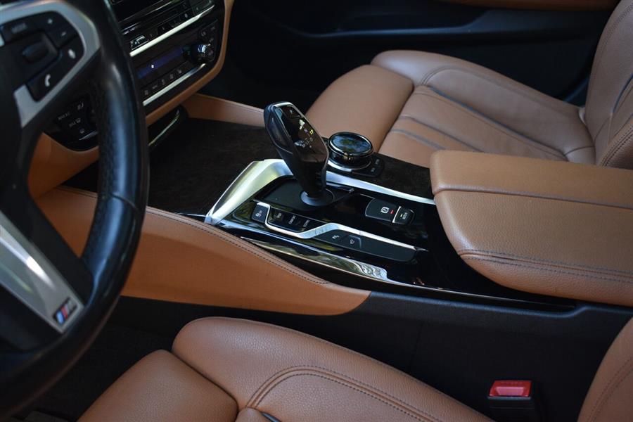 2018 BMW 5 Series M550i xDrive AWD 4dr Sedan, available for sale in Great Neck, New York | Camy Cars. Great Neck, New York 2018 BMW 5 Series M550i xDrive AWD 4dr Sedan, available for sale in Great Neck, New York | Camy Cars. Great Neck, New York