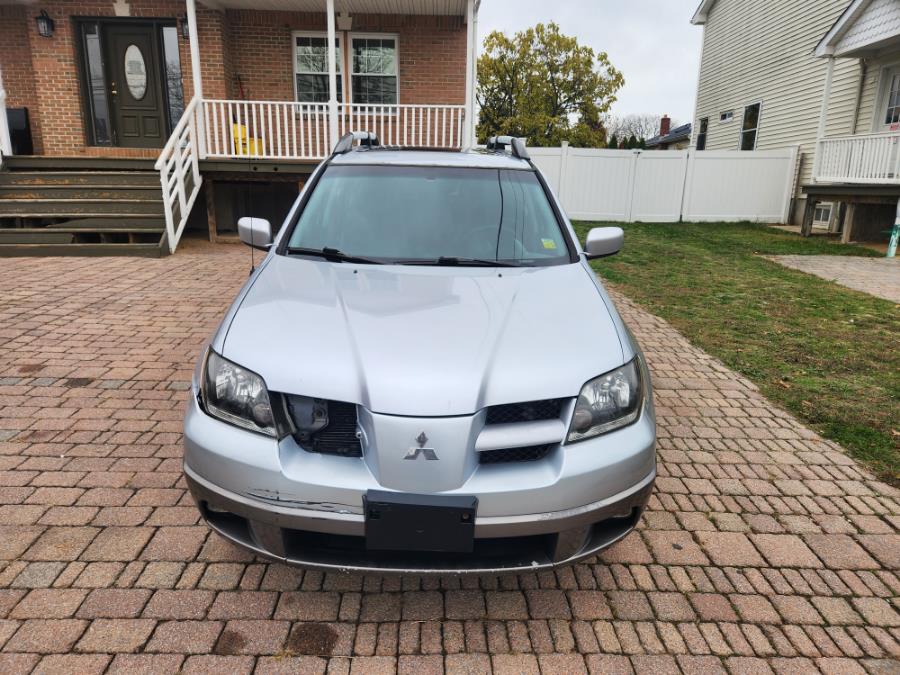 2004 Mitsubishi Outlander 4dr AWD XLS, available for sale in West Babylon, New York | SGM Auto Sales. West Babylon, New York 2004 Mitsubishi Outlander 4dr AWD XLS, available for sale in West Babylon, New York | SGM Auto Sales. West Babylon, New York