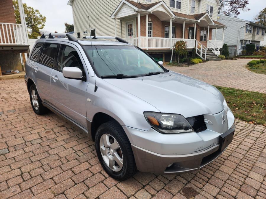 2004 Mitsubishi Outlander 4dr AWD XLS, available for sale in West Babylon, New York | SGM Auto Sales. West Babylon, New York 2004 Mitsubishi Outlander 4dr AWD XLS, available for sale in West Babylon, New York | SGM Auto Sales. West Babylon, New York