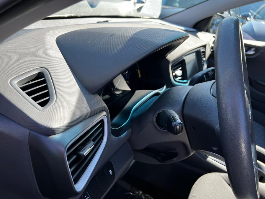 Used Hyundai Ioniq Hybrid Blue Hatchback 2019 | Green Light Auto Wholesale. Daly City, California Used Hyundai Ioniq Hybrid Blue Hatchback 2019 | Green Light Auto Wholesale. Daly City, California