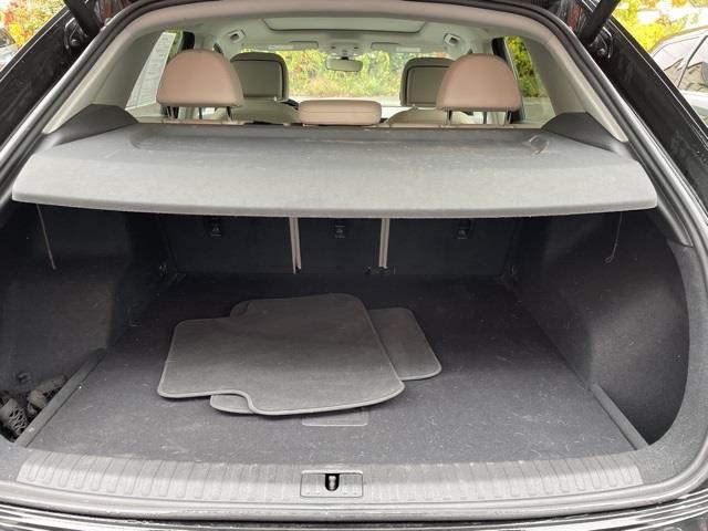Used Audi Q3 Premium 2020 | Blasius of Danbury. Danbury, Connecticut Used Audi Q3 Premium 2020 | Blasius of Danbury. Danbury, Connecticut