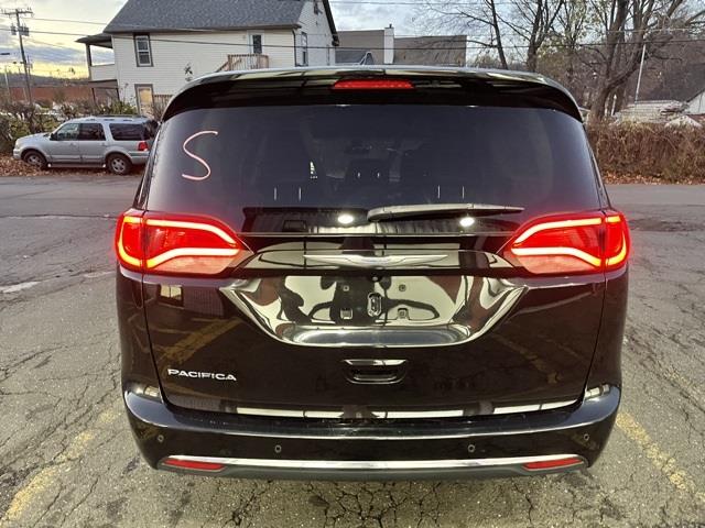 Used Chrysler Pacifica Touring L Plus 2017 | Blasius of Danbury. Danbury, Connecticut Used Chrysler Pacifica Touring L Plus 2017 | Blasius of Danbury. Danbury, Connecticut