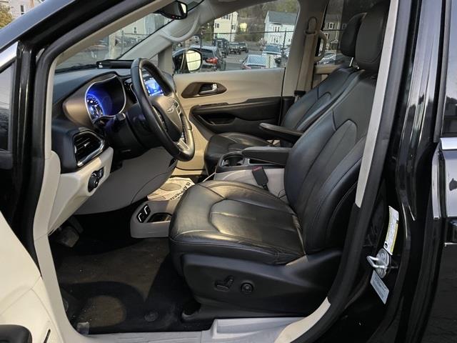 Used Chrysler Pacifica Touring L Plus 2017 | Blasius of Danbury. Danbury, Connecticut Used Chrysler Pacifica Touring L Plus 2017 | Blasius of Danbury. Danbury, Connecticut