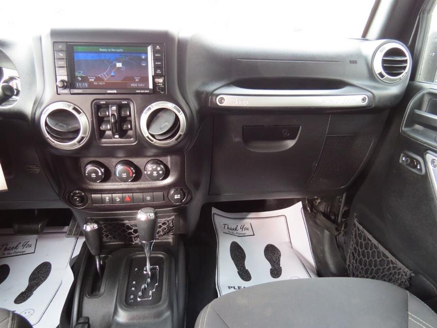 2017 Jeep Wrangler Unlimited Sahara 4x4 4dr SUV, available for sale in Auburn, Maine | Lake City Exports Inc. Auburn, Maine 2017 Jeep Wrangler Unlimited Sahara 4x4 4dr SUV, available for sale in Auburn, Maine | Lake City Exports Inc. Auburn, Maine