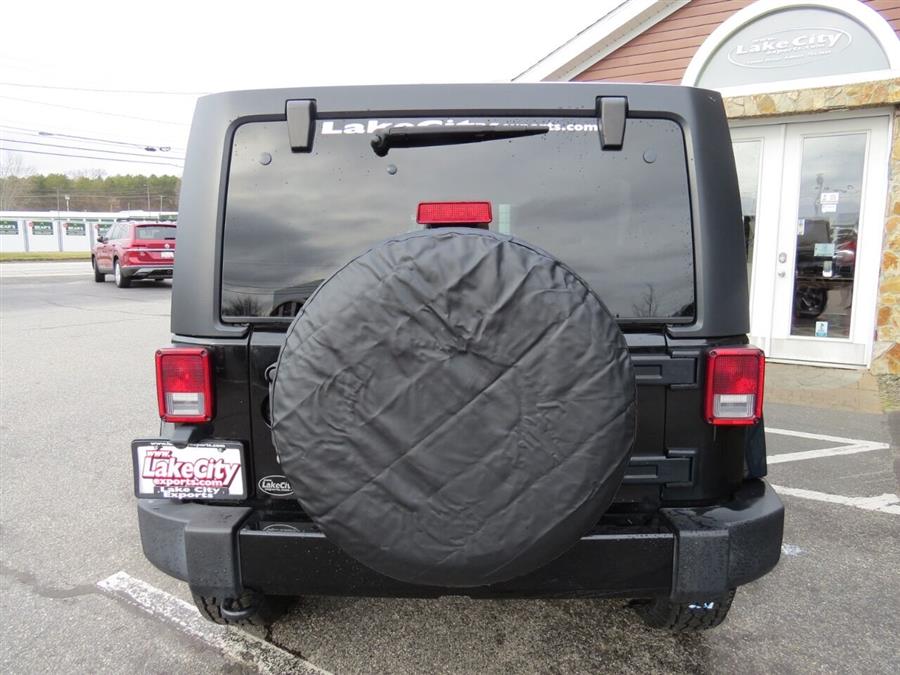 2017 Jeep Wrangler Unlimited Sahara 4x4 4dr SUV, available for sale in Auburn, Maine | Lake City Exports Inc. Auburn, Maine 2017 Jeep Wrangler Unlimited Sahara 4x4 4dr SUV, available for sale in Auburn, Maine | Lake City Exports Inc. Auburn, Maine
