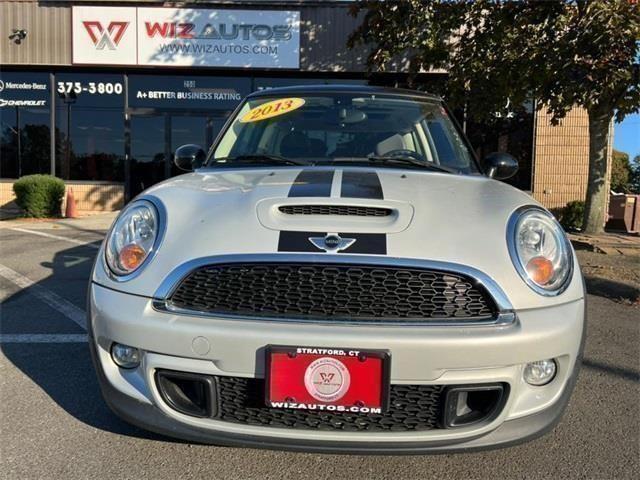 2013 Mini Cooper s Base, available for sale in Stratford, Connecticut | Wiz Leasing Inc. Stratford, Connecticut