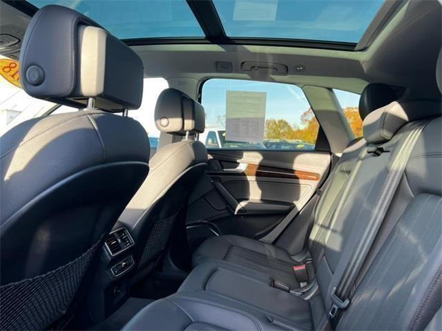 2018 Audi Q5 2.0T Premium Plus, available for sale in Stratford, Connecticut | Wiz Leasing Inc. Stratford, Connecticut 2018 Audi Q5 2.0T Premium Plus, available for sale in Stratford, Connecticut | Wiz Leasing Inc. Stratford, Connecticut