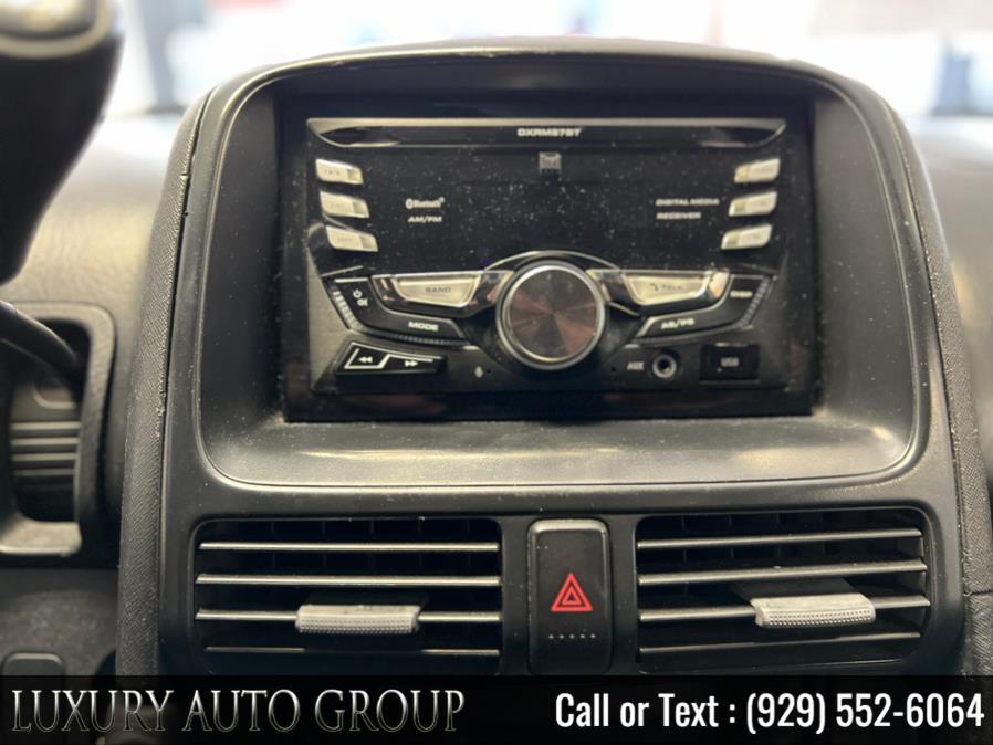 2004 Honda CR-V 4WD LX Auto, available for sale in Bronx, New York | Luxury Auto Group. Bronx, New York 2004 Honda CR-V 4WD LX Auto, available for sale in Bronx, New York | Luxury Auto Group. Bronx, New York