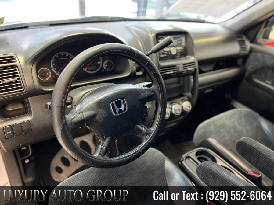 2004 Honda CR-V 4WD LX Auto, available for sale in Bronx, New York | Luxury Auto Group. Bronx, New York 2004 Honda CR-V 4WD LX Auto, available for sale in Bronx, New York | Luxury Auto Group. Bronx, New York
