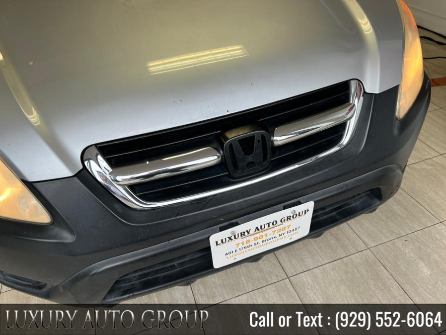 2004 Honda CR-V 4WD LX Auto, available for sale in Bronx, New York | Luxury Auto Group. Bronx, New York 2004 Honda CR-V 4WD LX Auto, available for sale in Bronx, New York | Luxury Auto Group. Bronx, New York