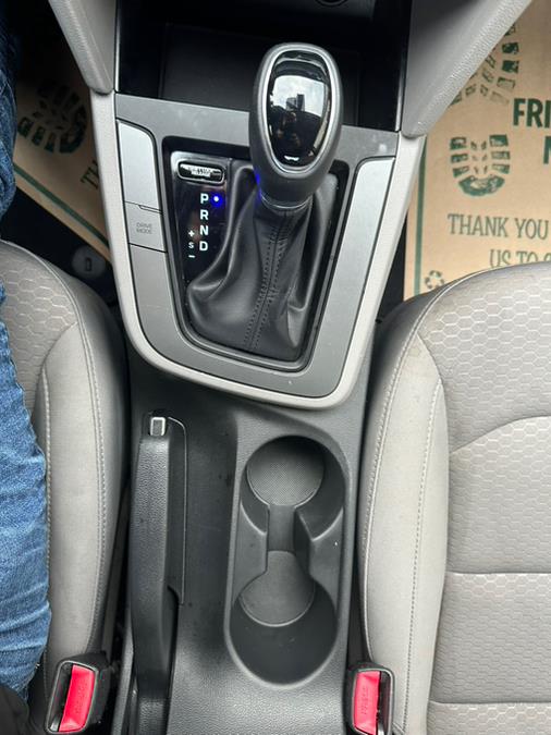Used Hyundai Elantra Value Edition IVT 2020 | Century Auto And Truck. East Windsor, Connecticut Used Hyundai Elantra Value Edition IVT 2020 | Century Auto And Truck. East Windsor, Connecticut