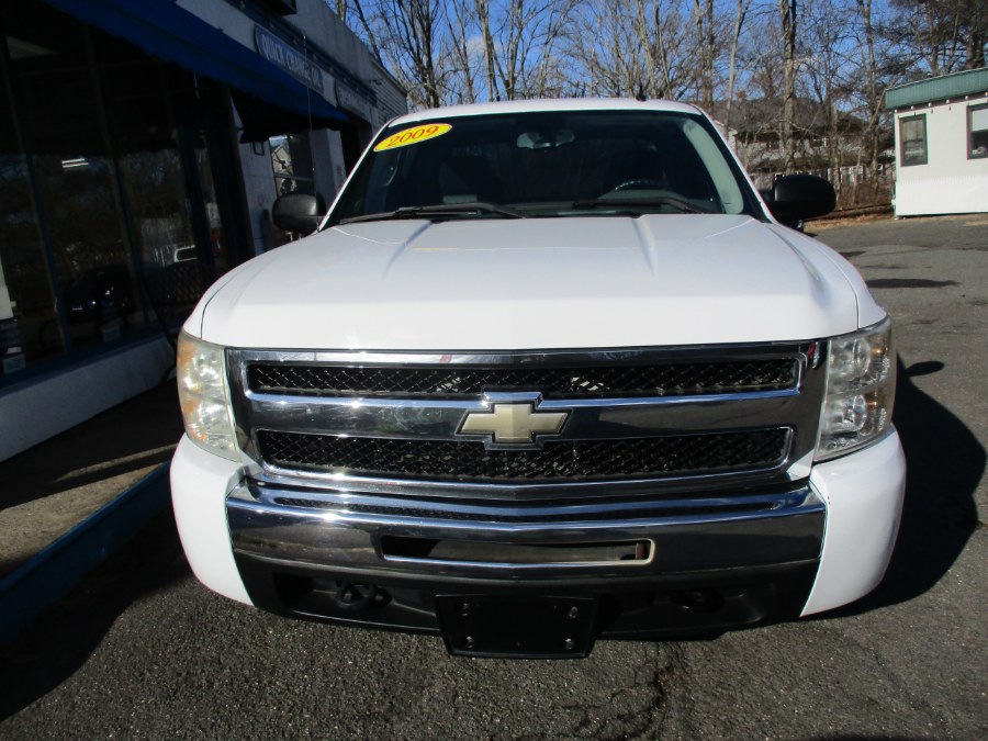 2009 Chevrolet Silverado 1500 4WD Ext Cab 143.5" LS, available for sale in Meriden, Connecticut | Cos Central Auto. Meriden, Connecticut 2009 Chevrolet Silverado 1500 4WD Ext Cab 143.5" LS, available for sale in Meriden, Connecticut | Cos Central Auto. Meriden, Connecticut