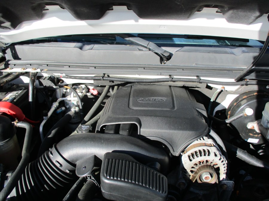 2009 Chevrolet Silverado 1500 4WD Ext Cab 143.5" LS, available for sale in Meriden, Connecticut | Cos Central Auto. Meriden, Connecticut 2009 Chevrolet Silverado 1500 4WD Ext Cab 143.5" LS, available for sale in Meriden, Connecticut | Cos Central Auto. Meriden, Connecticut