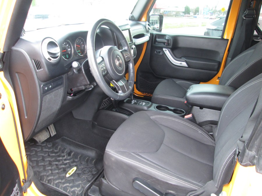 2013 Jeep Wrangler 4WD 2dr Rubicon, available for sale in Levittown, Pennsylvania | Levittown Auto. Levittown, Pennsylvania 2013 Jeep Wrangler 4WD 2dr Rubicon, available for sale in Levittown, Pennsylvania | Levittown Auto. Levittown, Pennsylvania