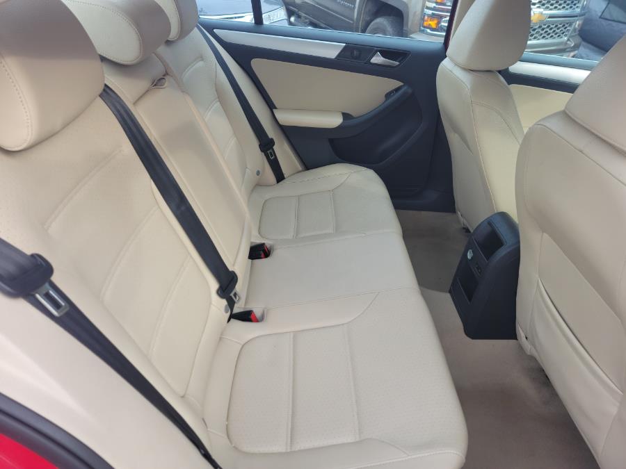 2013 Volkswagen Jetta Sedan 4dr Auto SE PZEV, available for sale in Philadelphia, Pennsylvania | Eugen's Auto Sales & Repairs. Philadelphia, Pennsylvania 2013 Volkswagen Jetta Sedan 4dr Auto SE PZEV, available for sale in Philadelphia, Pennsylvania | Eugen's Auto Sales & Repairs. Philadelphia, Pennsylvania