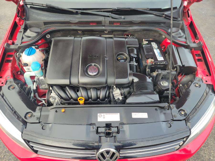 2013 Volkswagen Jetta Sedan 4dr Auto SE PZEV, available for sale in Philadelphia, Pennsylvania | Eugen's Auto Sales & Repairs. Philadelphia, Pennsylvania 2013 Volkswagen Jetta Sedan 4dr Auto SE PZEV, available for sale in Philadelphia, Pennsylvania | Eugen's Auto Sales & Repairs. Philadelphia, Pennsylvania