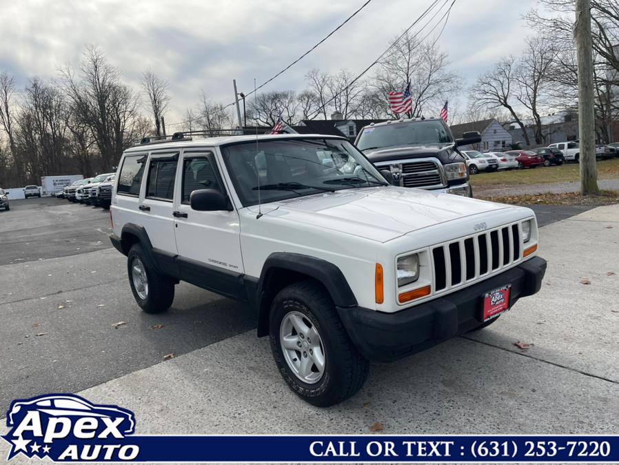 2000 Jeep Cherokee 4dr Sport 4WD, available for sale in Selden, New York | Apex Auto. Selden, New York 2000 Jeep Cherokee 4dr Sport 4WD, available for sale in Selden, New York | Apex Auto. Selden, New York