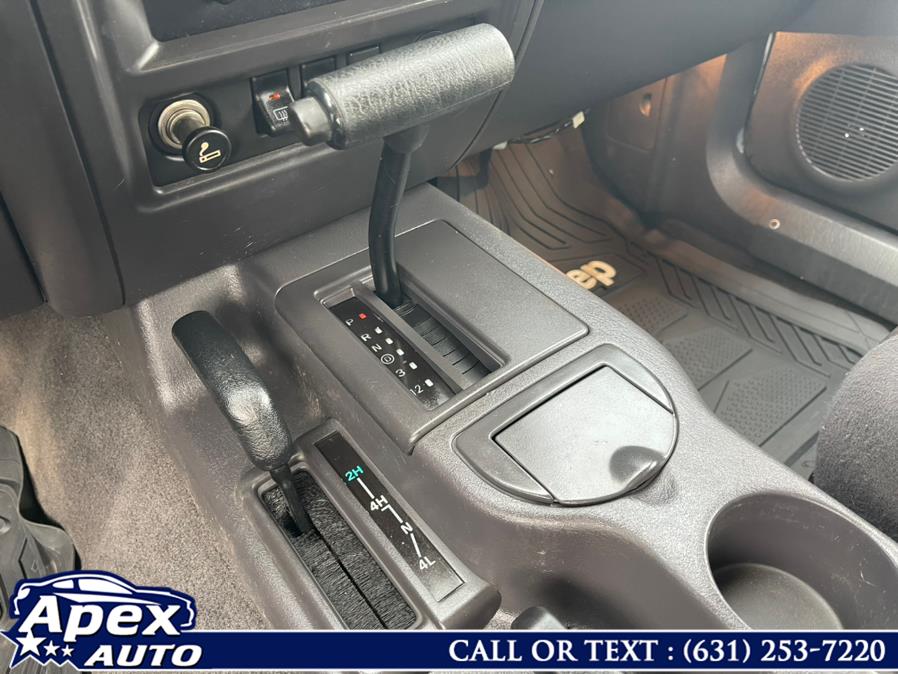 2000 Jeep Cherokee 4dr Sport 4WD, available for sale in Selden, New York | Apex Auto. Selden, New York 2000 Jeep Cherokee 4dr Sport 4WD, available for sale in Selden, New York | Apex Auto. Selden, New York