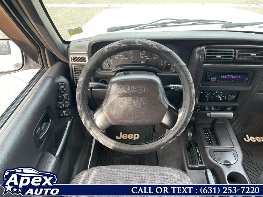 2000 Jeep Cherokee 4dr Sport 4WD, available for sale in Selden, New York | Apex Auto. Selden, New York 2000 Jeep Cherokee 4dr Sport 4WD, available for sale in Selden, New York | Apex Auto. Selden, New York