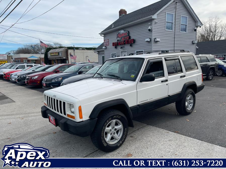 Used Jeep Cherokee 4dr Sport 4WD 2000 | Apex Auto. Selden, New York