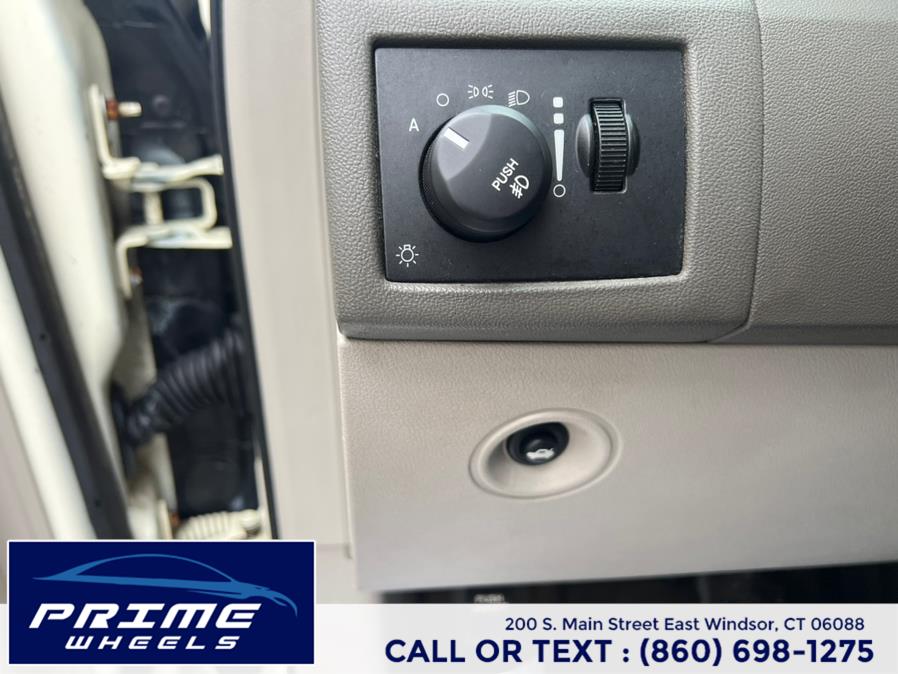 2009 Chrysler 300 4dr Sdn Touring RWD, available for sale in East Windsor, Connecticut | Prime Wheels. East Windsor, Connecticut 2009 Chrysler 300 4dr Sdn Touring RWD, available for sale in East Windsor, Connecticut | Prime Wheels. East Windsor, Connecticut