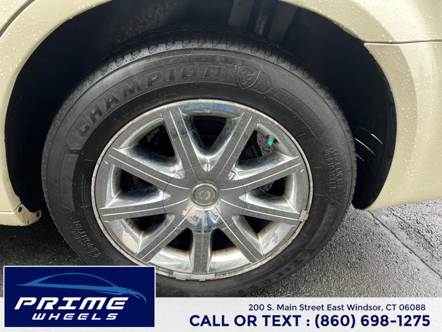2009 Chrysler 300 4dr Sdn Touring RWD, available for sale in East Windsor, Connecticut | Prime Wheels. East Windsor, Connecticut 2009 Chrysler 300 4dr Sdn Touring RWD, available for sale in East Windsor, Connecticut | Prime Wheels. East Windsor, Connecticut