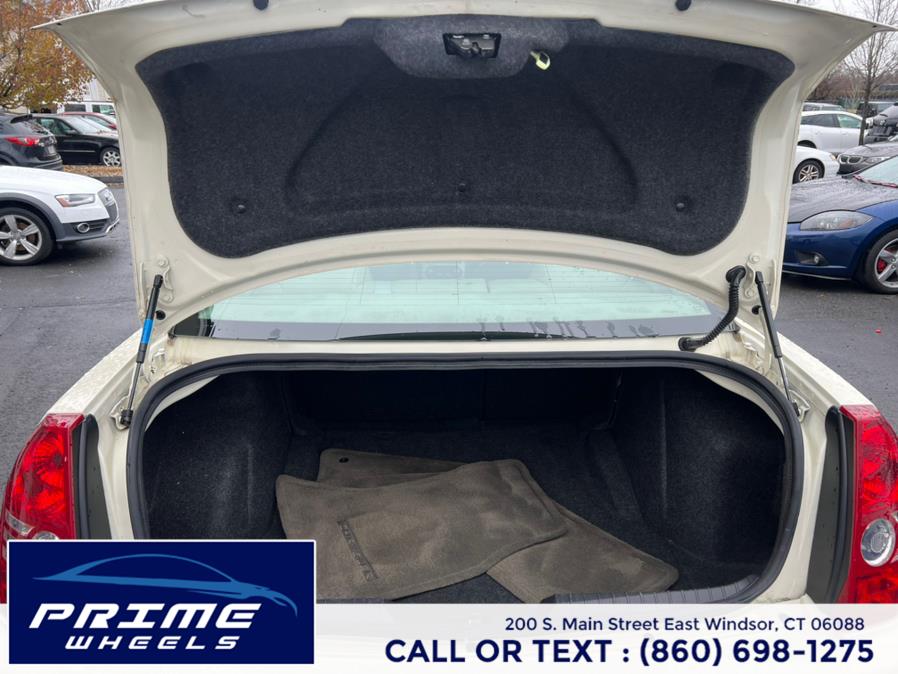 2009 Chrysler 300 4dr Sdn Touring RWD, available for sale in East Windsor, Connecticut | Prime Wheels. East Windsor, Connecticut 2009 Chrysler 300 4dr Sdn Touring RWD, available for sale in East Windsor, Connecticut | Prime Wheels. East Windsor, Connecticut