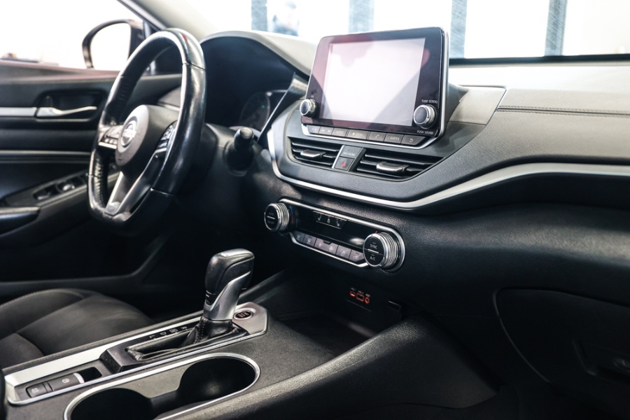 2019 Nissan Altima 2.5 SV AWD Sedan, available for sale in ELMONT, New York | 26 Motors Long Island. ELMONT, New York 2019 Nissan Altima 2.5 SV AWD Sedan, available for sale in ELMONT, New York | 26 Motors Long Island. ELMONT, New York