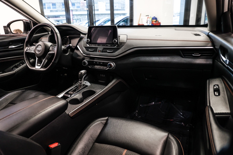 2021 Nissan Altima 2.5 SR Sedan, available for sale in ELMONT, New York | 26 Motors Long Island. ELMONT, New York 2021 Nissan Altima 2.5 SR Sedan, available for sale in ELMONT, New York | 26 Motors Long Island. ELMONT, New York