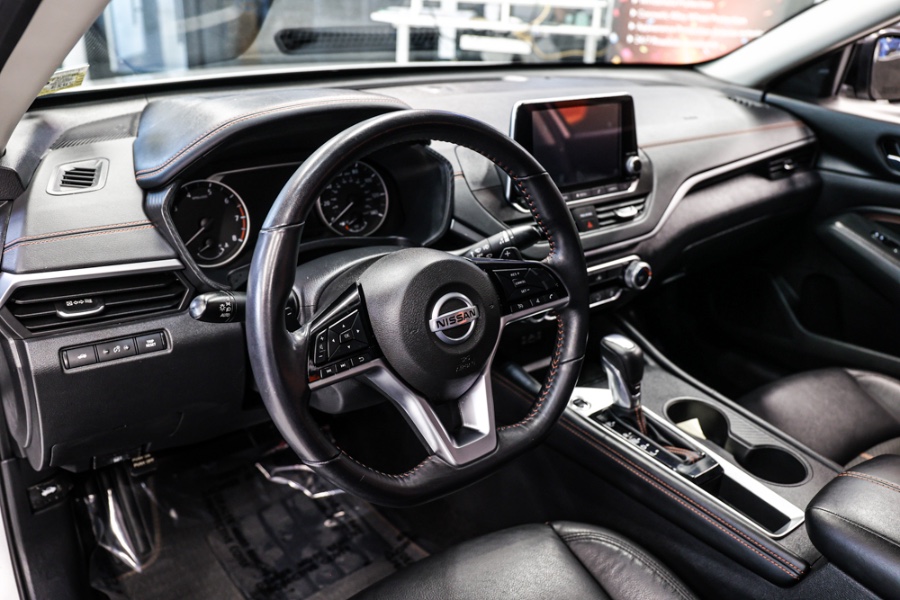 2021 Nissan Altima 2.5 SR Sedan, available for sale in ELMONT, New York | 26 Motors Long Island. ELMONT, New York 2021 Nissan Altima 2.5 SR Sedan, available for sale in ELMONT, New York | 26 Motors Long Island. ELMONT, New York