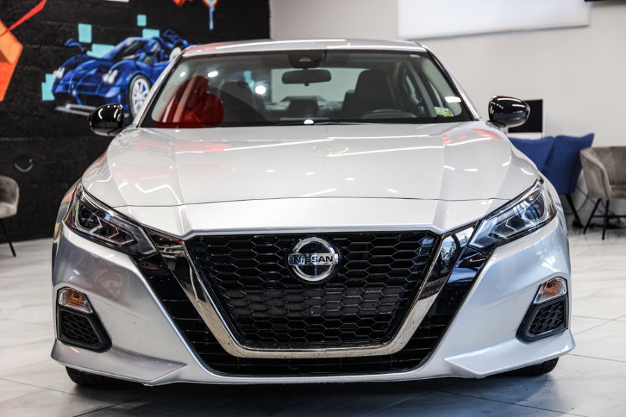 2021 Nissan Altima 2.5 SR Sedan, available for sale in ELMONT, New York | 26 Motors Long Island. ELMONT, New York 2021 Nissan Altima 2.5 SR Sedan, available for sale in ELMONT, New York | 26 Motors Long Island. ELMONT, New York