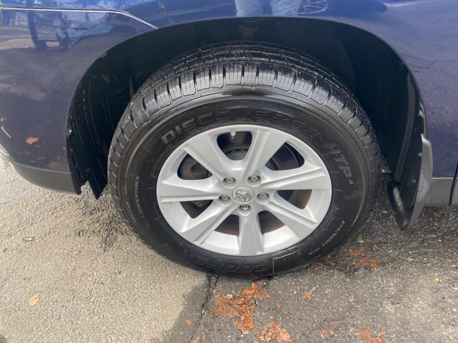 2012 Toyota Highlander 4WD 4dr V6 SE (Natl), available for sale in Hartford, Connecticut | VEB Auto Sales. Hartford, Connecticut 2012 Toyota Highlander 4WD 4dr V6 SE (Natl), available for sale in Hartford, Connecticut | VEB Auto Sales. Hartford, Connecticut