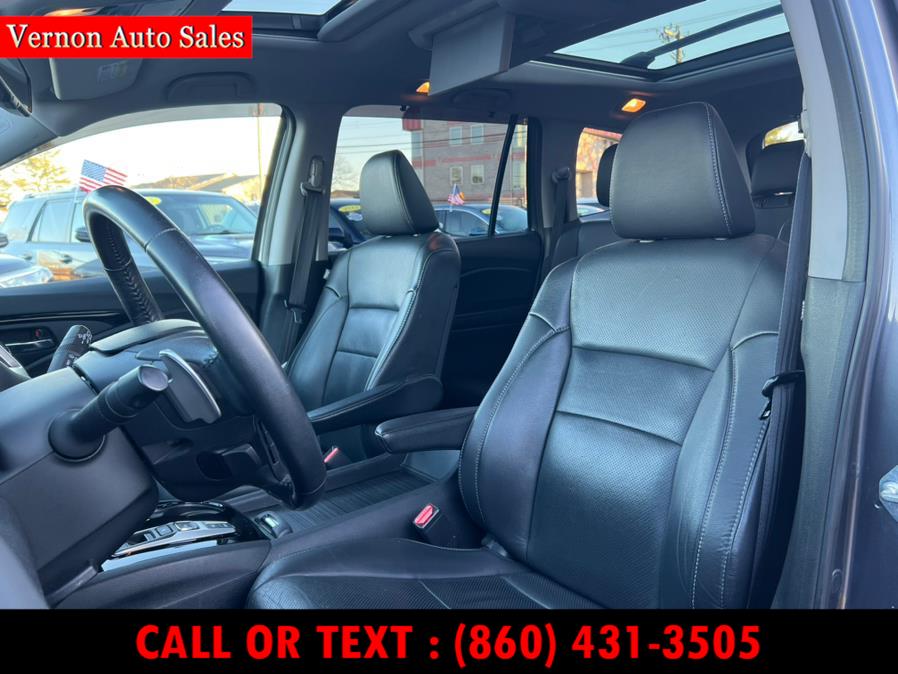 2016 Honda Pilot AWD 4dr Elite w/RES & Navi, available for sale in Manchester, Connecticut | Vernon Auto Sale & Service. Manchester, Connecticut 2016 Honda Pilot AWD 4dr Elite w/RES & Navi, available for sale in Manchester, Connecticut | Vernon Auto Sale & Service. Manchester, Connecticut