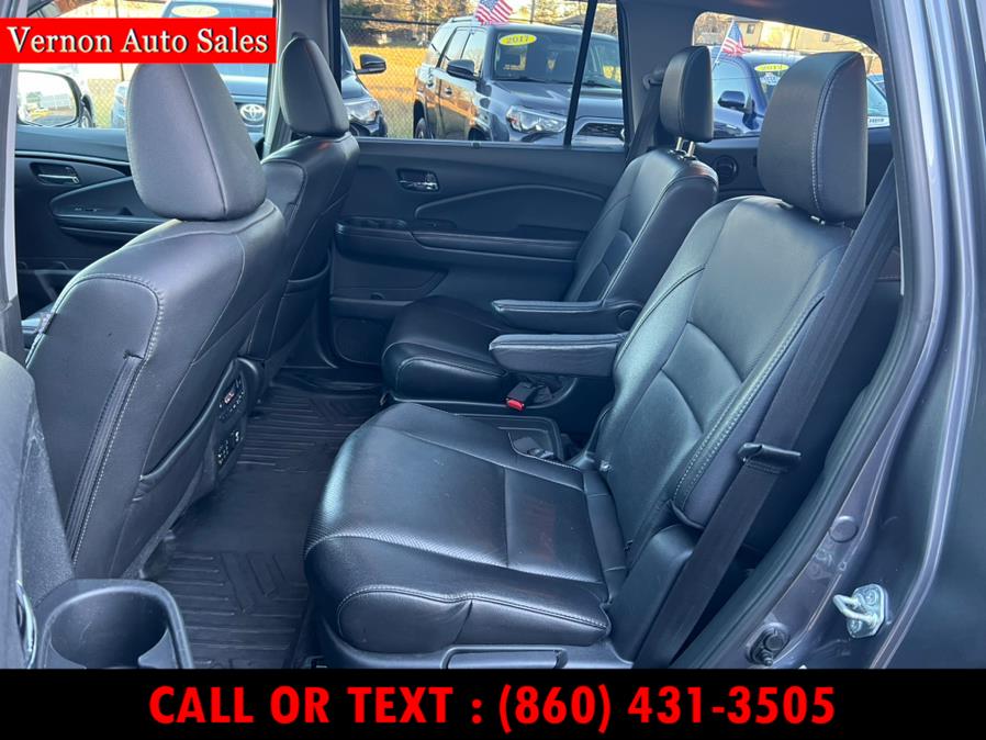 2016 Honda Pilot AWD 4dr Elite w/RES & Navi, available for sale in Manchester, Connecticut | Vernon Auto Sale & Service. Manchester, Connecticut 2016 Honda Pilot AWD 4dr Elite w/RES & Navi, available for sale in Manchester, Connecticut | Vernon Auto Sale & Service. Manchester, Connecticut